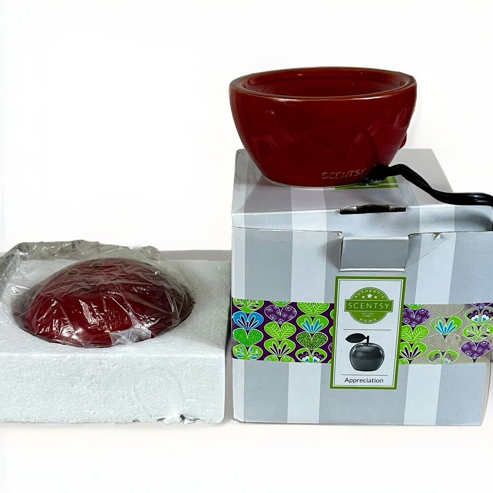 Scentsy Retired Warmer BIG APPLE Full Size Red Teacher Plug In Retired NOS
